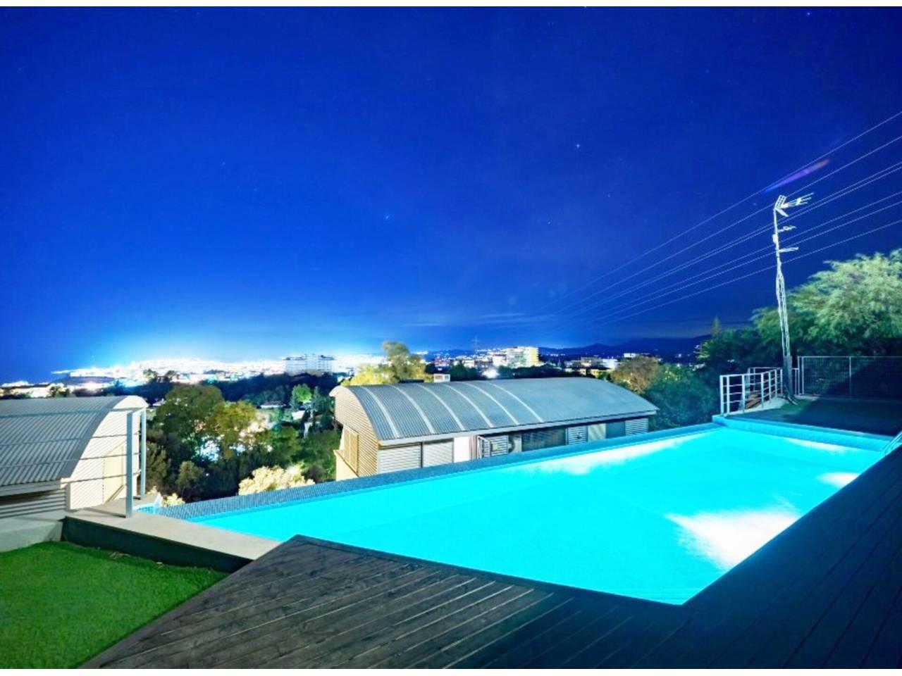 Casa Adosada de 4 Dormitorios y 3 Baños en venta en Fuengirola Centro