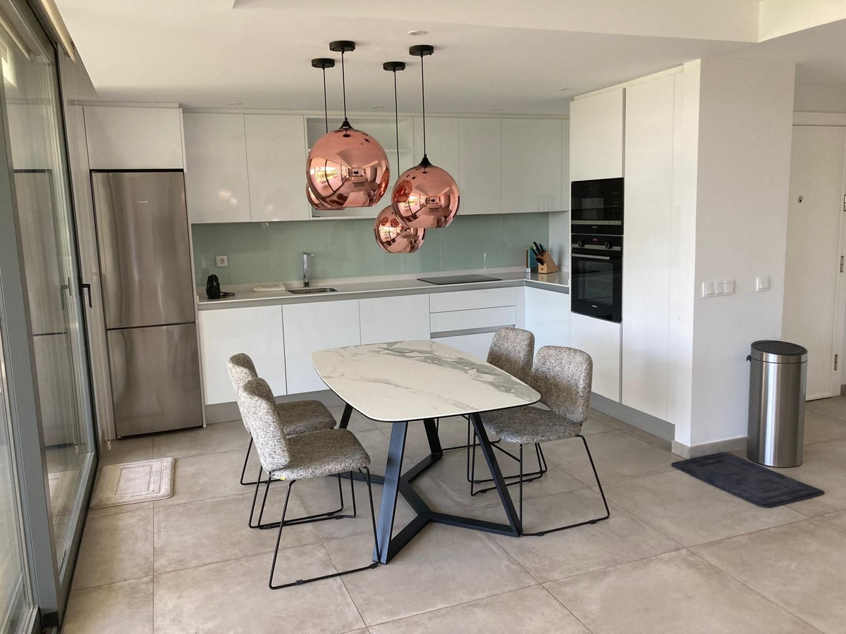 Piso de 3 Dormitorios y 2 Baños en venta en Cancelada