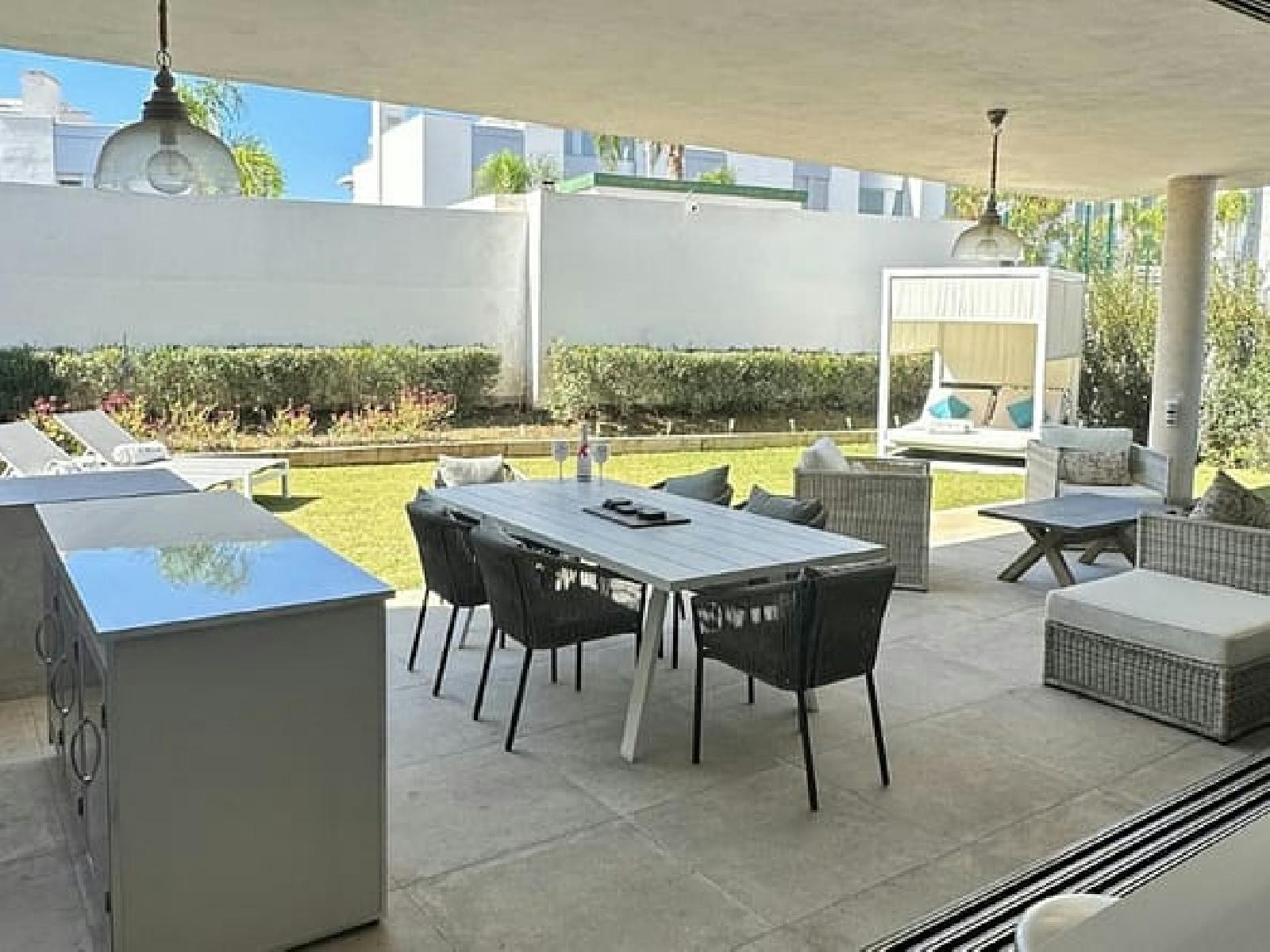 Piso de 2 Dormitorios y 2 Baños en venta en Cancelada