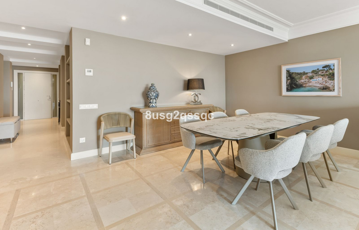 2 Bed - Apartment for Sale in Cancelada, Estepona