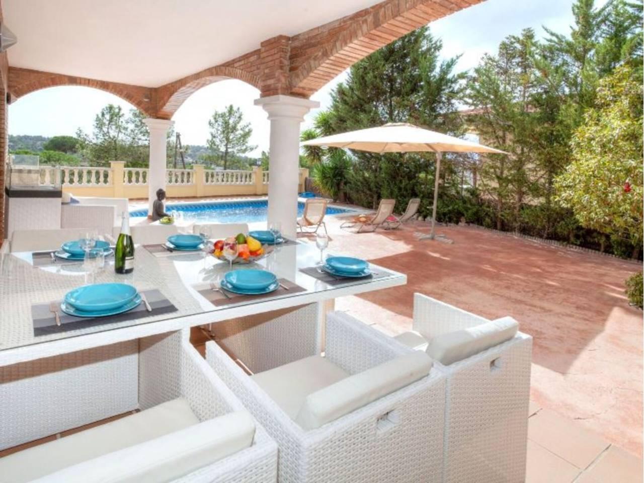 Casa Adosada de 3 Dormitorios en venta en Lloret de Mar
