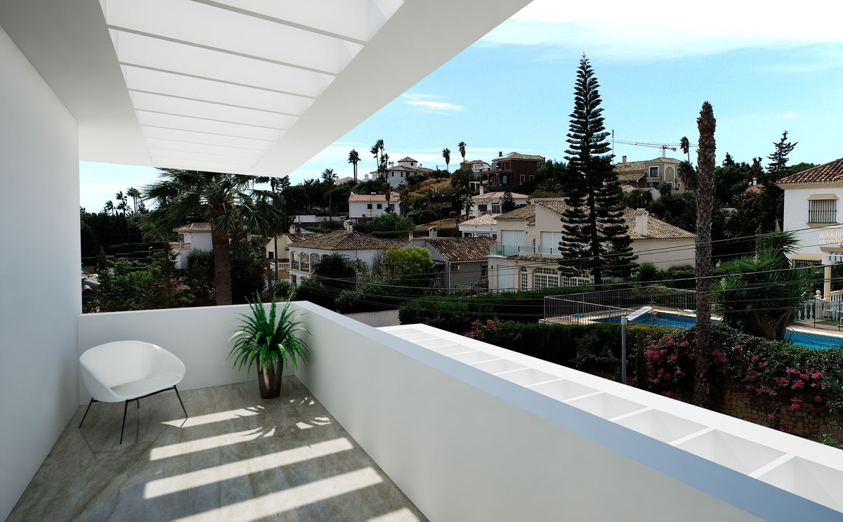 Casa de 3 Dormitorios y 4 Baños en venta en Estepona