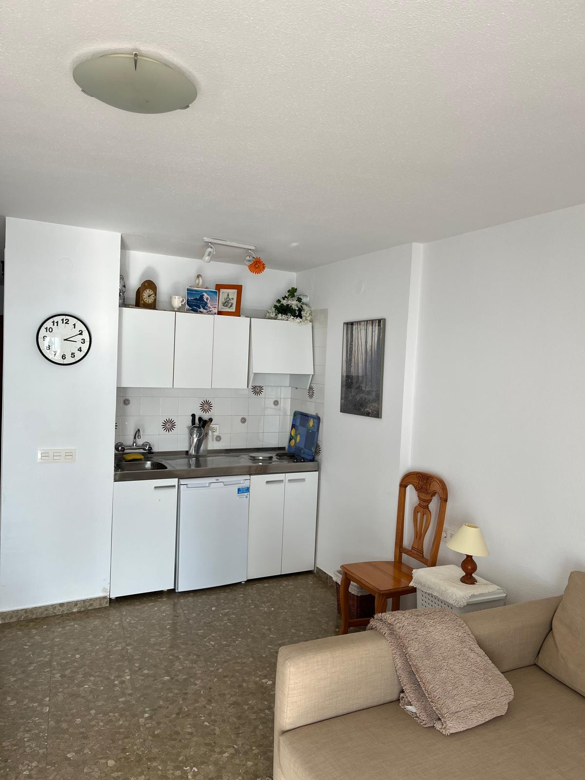 Piso de 1 Dormitorio y 1 Baño en venta en Calahonda, Mijas