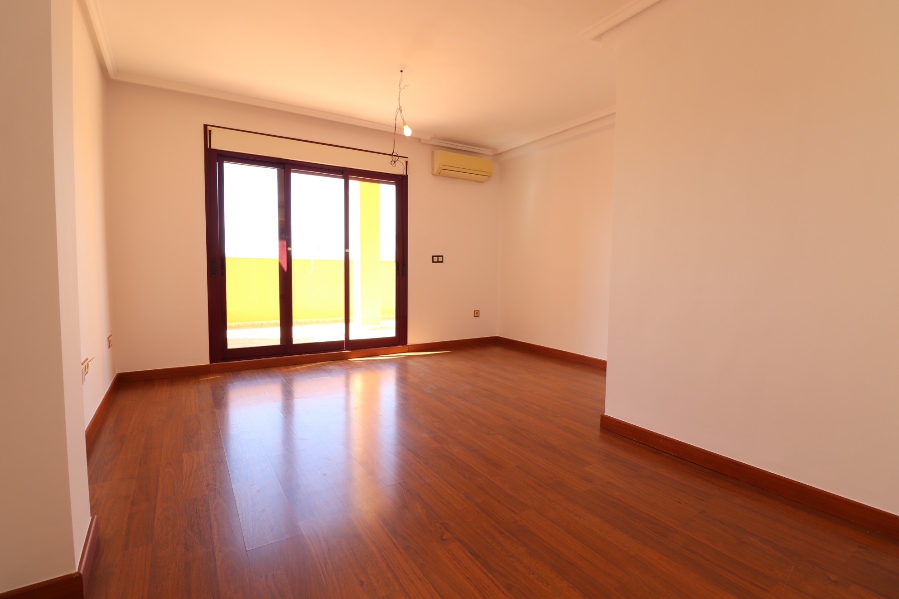 Piso de 2 Dormitorios en venta en Formentera del Segura