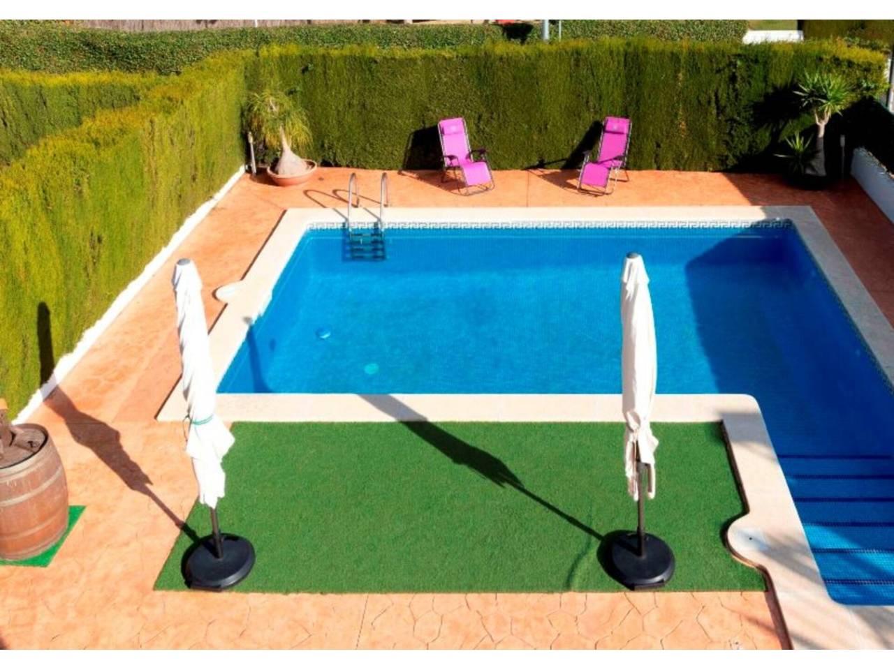 Casa Adosada de 4 Dormitorios y 2 Baños en venta en Torredembarra