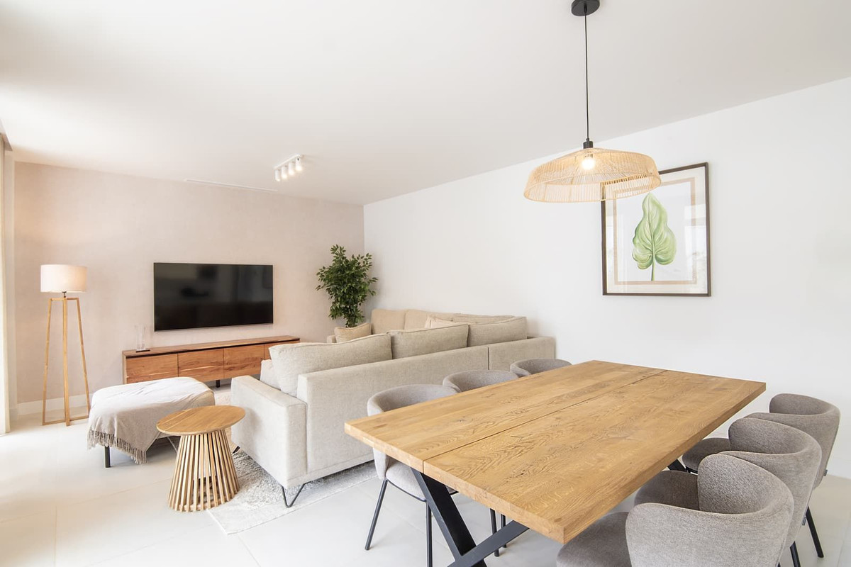 Piso de 4 Dormitorios en venta en Benalmádena Costa