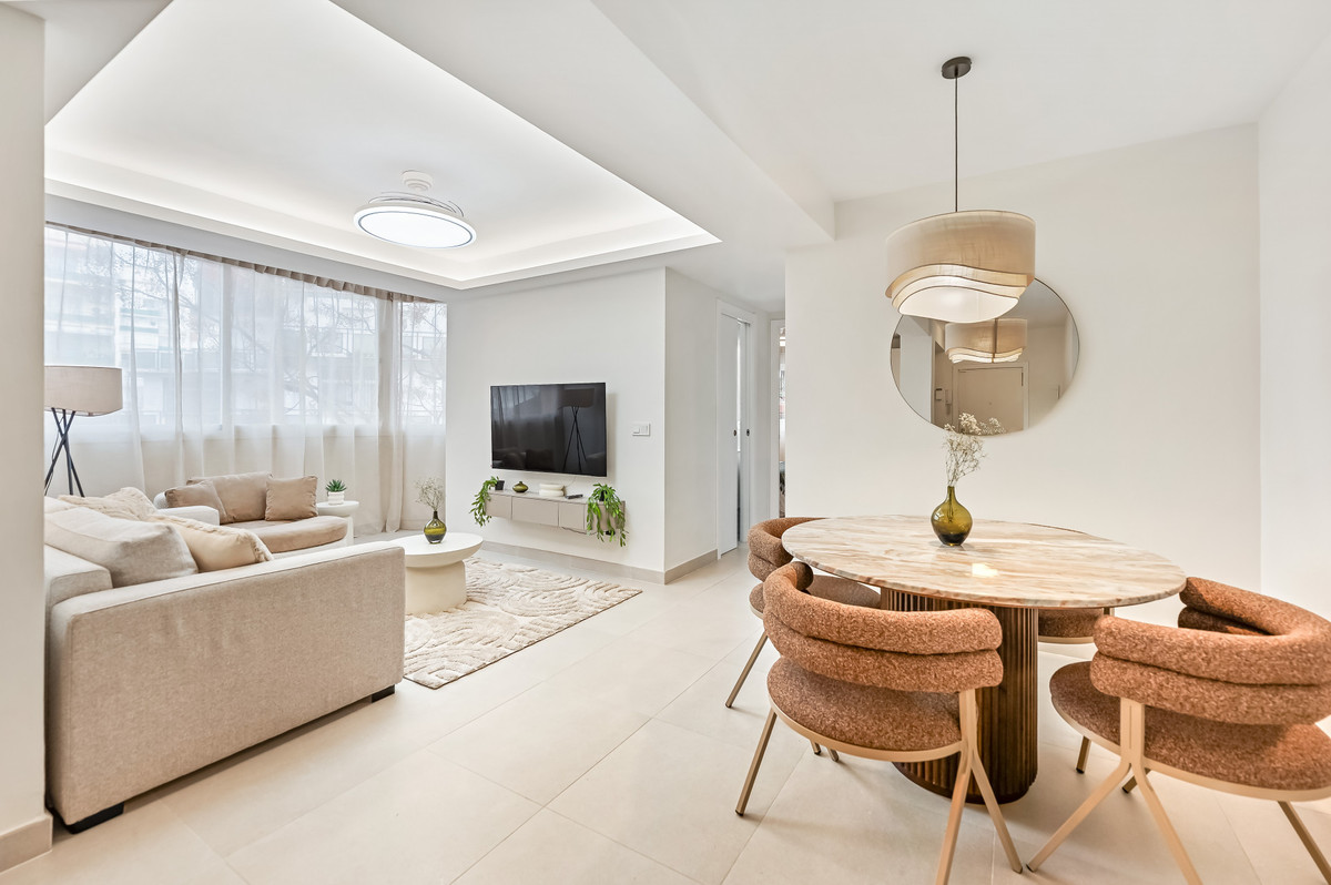 Piso de 2 Dormitorios y 1 Baño en venta en Marbella
