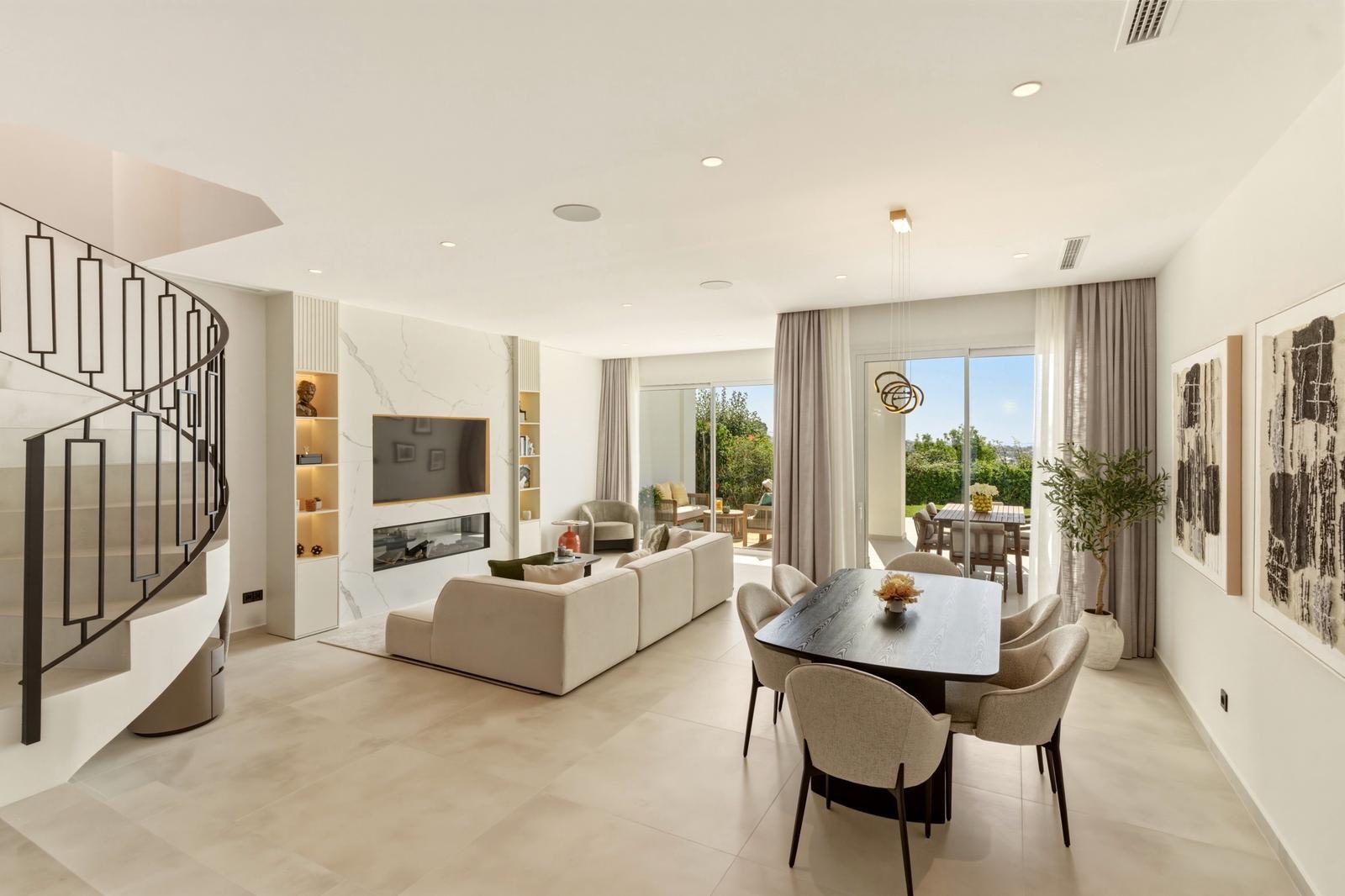 Casa Adosada de 3 Dormitorios y 2 Baños en venta en Benahavís