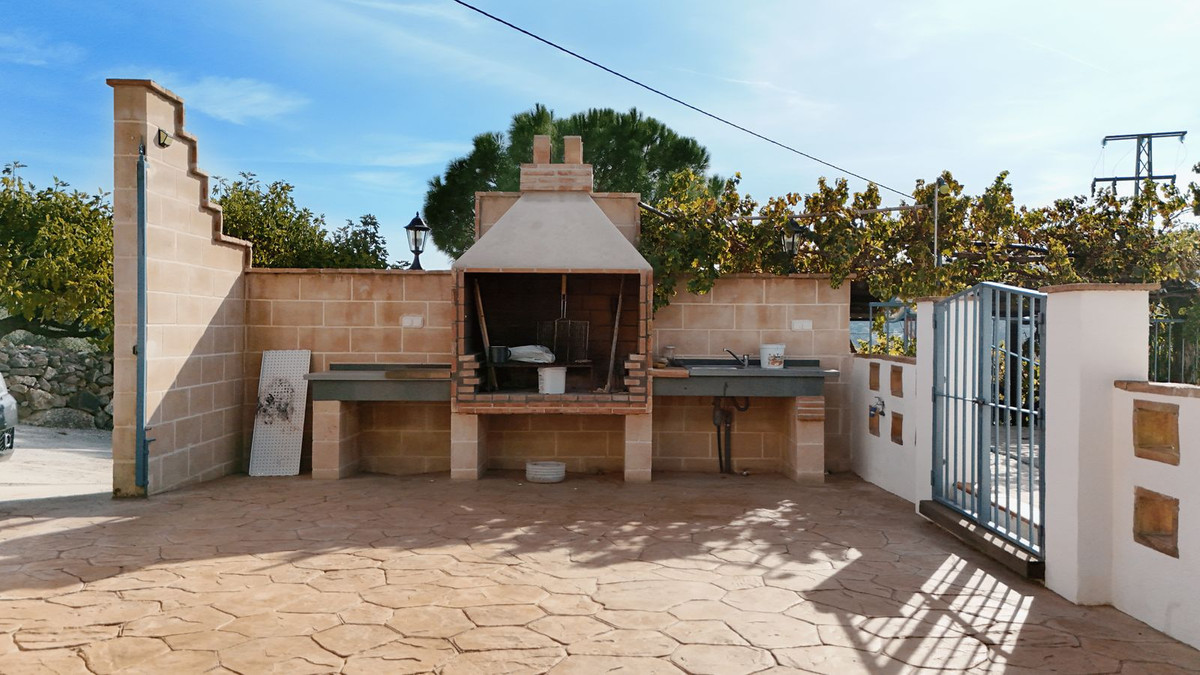 Casa Adosada de 4 Dormitorios en venta en Coin