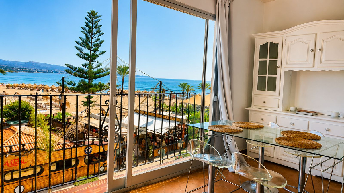 Piso de 1 Dormitorio y 1 Baño en venta en Puerto Banús