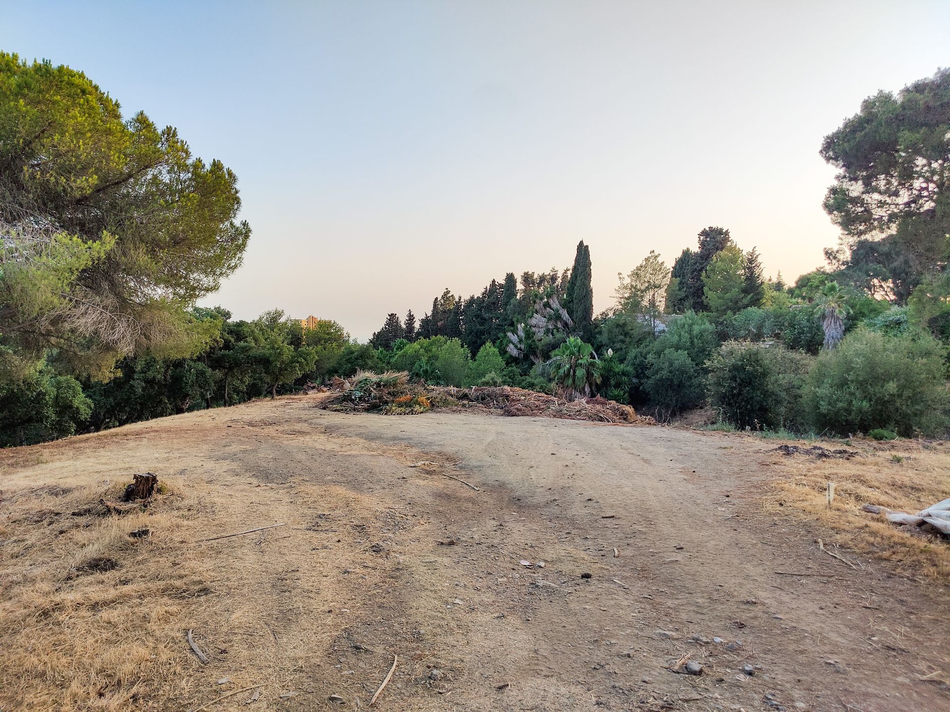 Terreno en venta en Las Chapas, Marbella