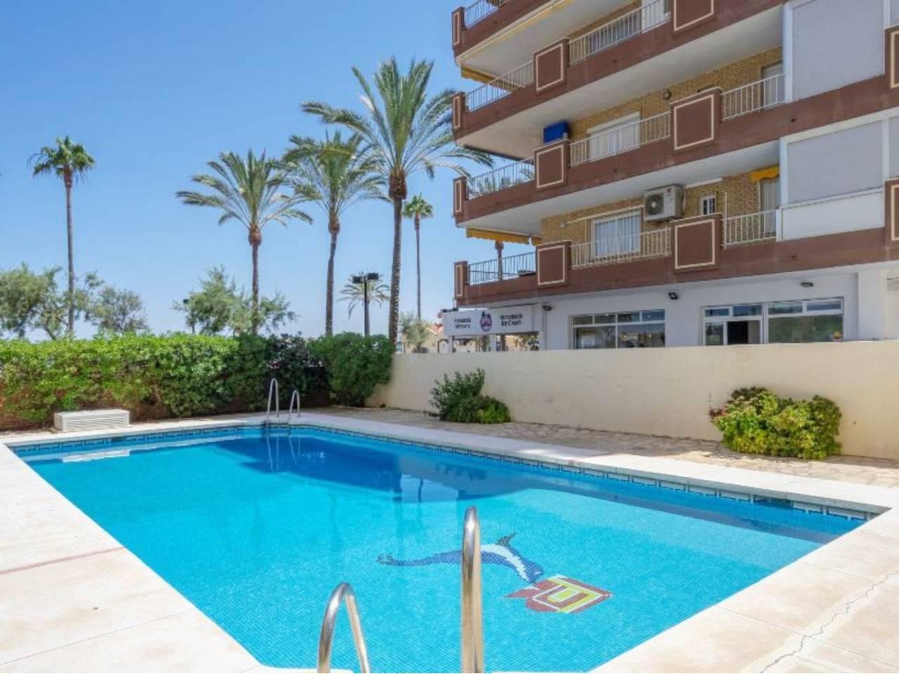 Piso de 2 Dormitorios en venta en Fuengirola Centro