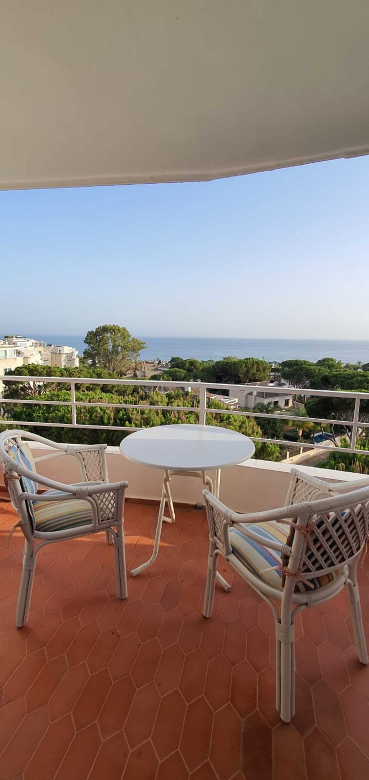 Piso de 1 Dormitorio en venta en Las Chapas, Marbella