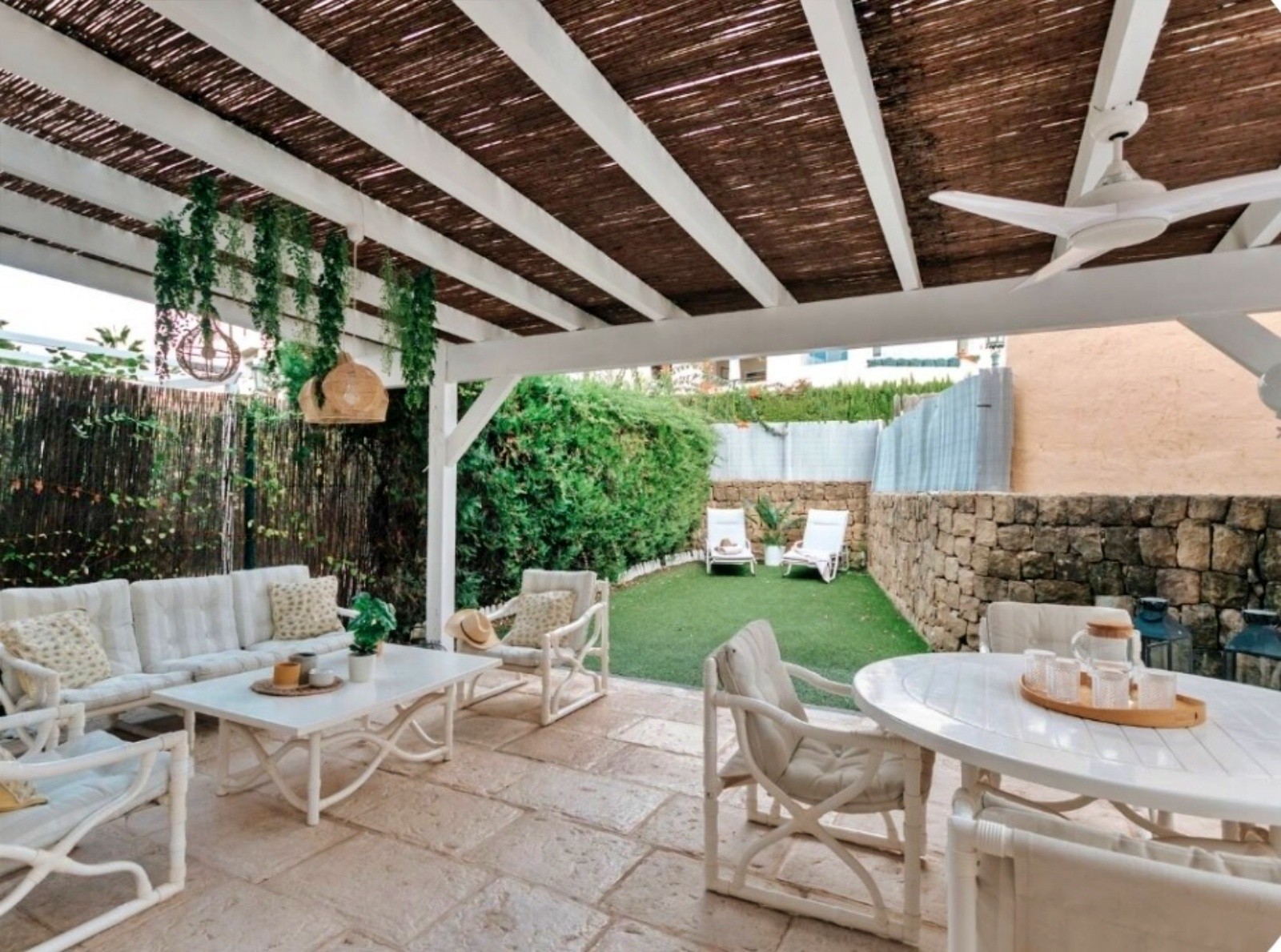 Piso de 2 Dormitorios y 2 Baños en alquiler en Marbella