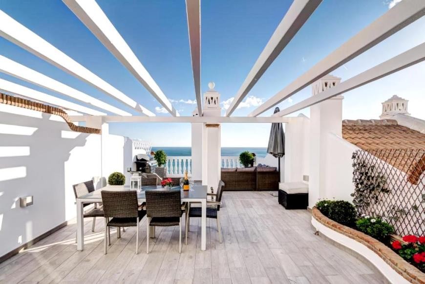 Ático de 2 Dormitorios en venta en Arroyo de la Miel, Benalmádena