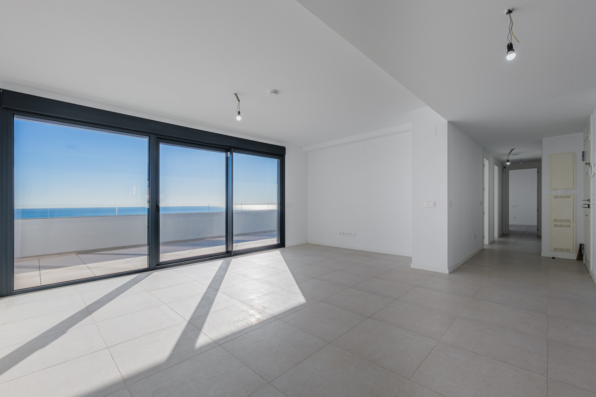 Ático de 3 Dormitorios y 2 Baños en venta en Playamar, Torremolinos
