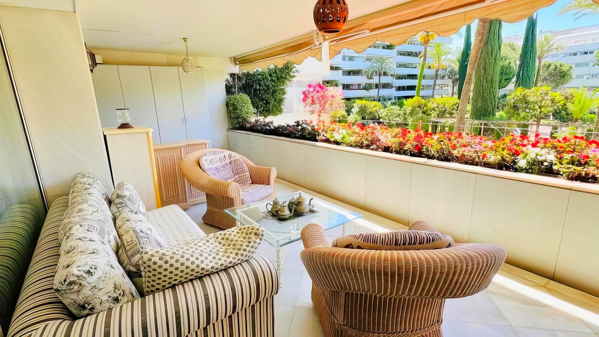 Piso de 3 Dormitorios en venta en Marbella