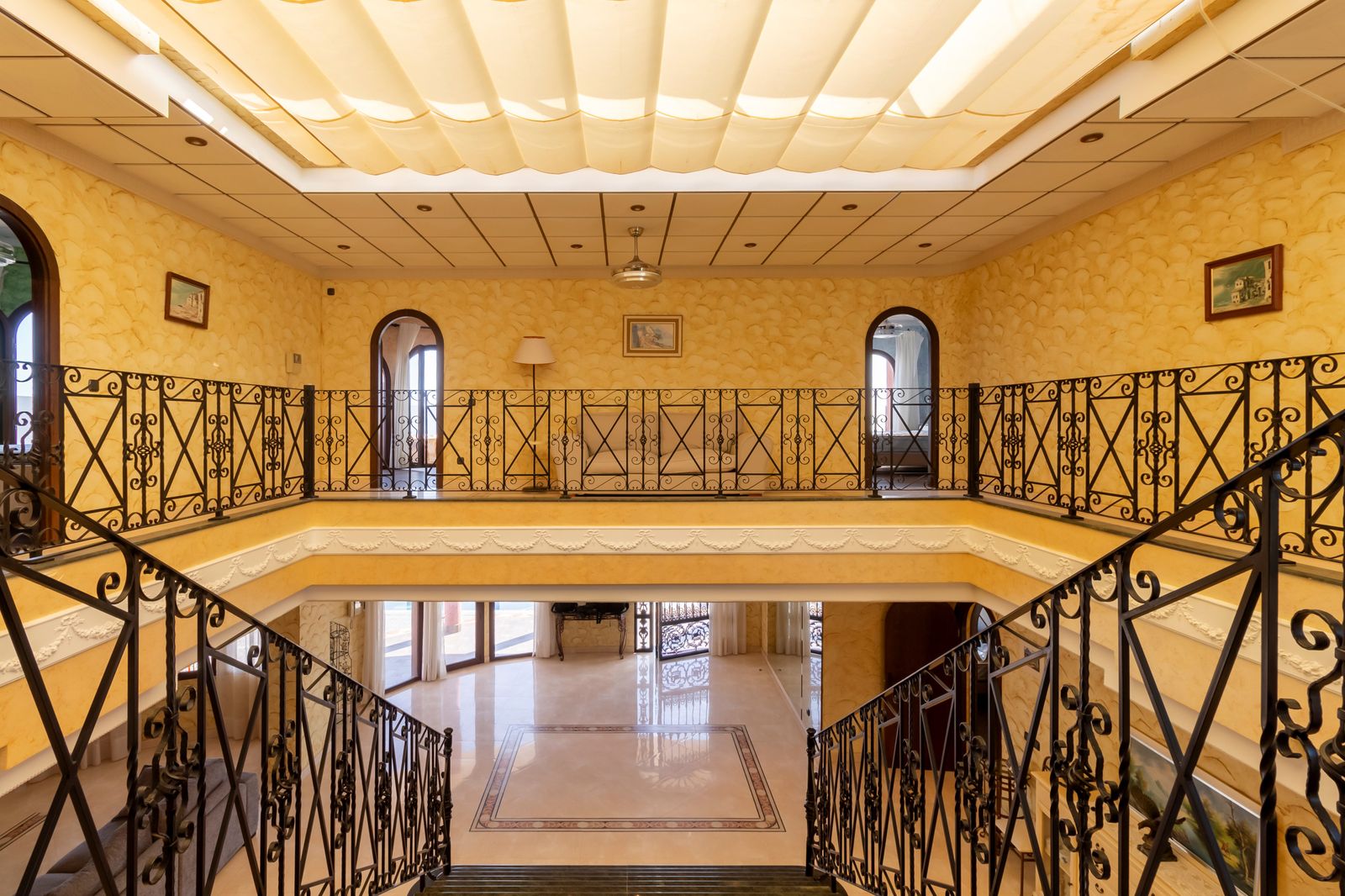 Casa de 4 Dormitorios y 6 Baños en venta en Orihuela Costa