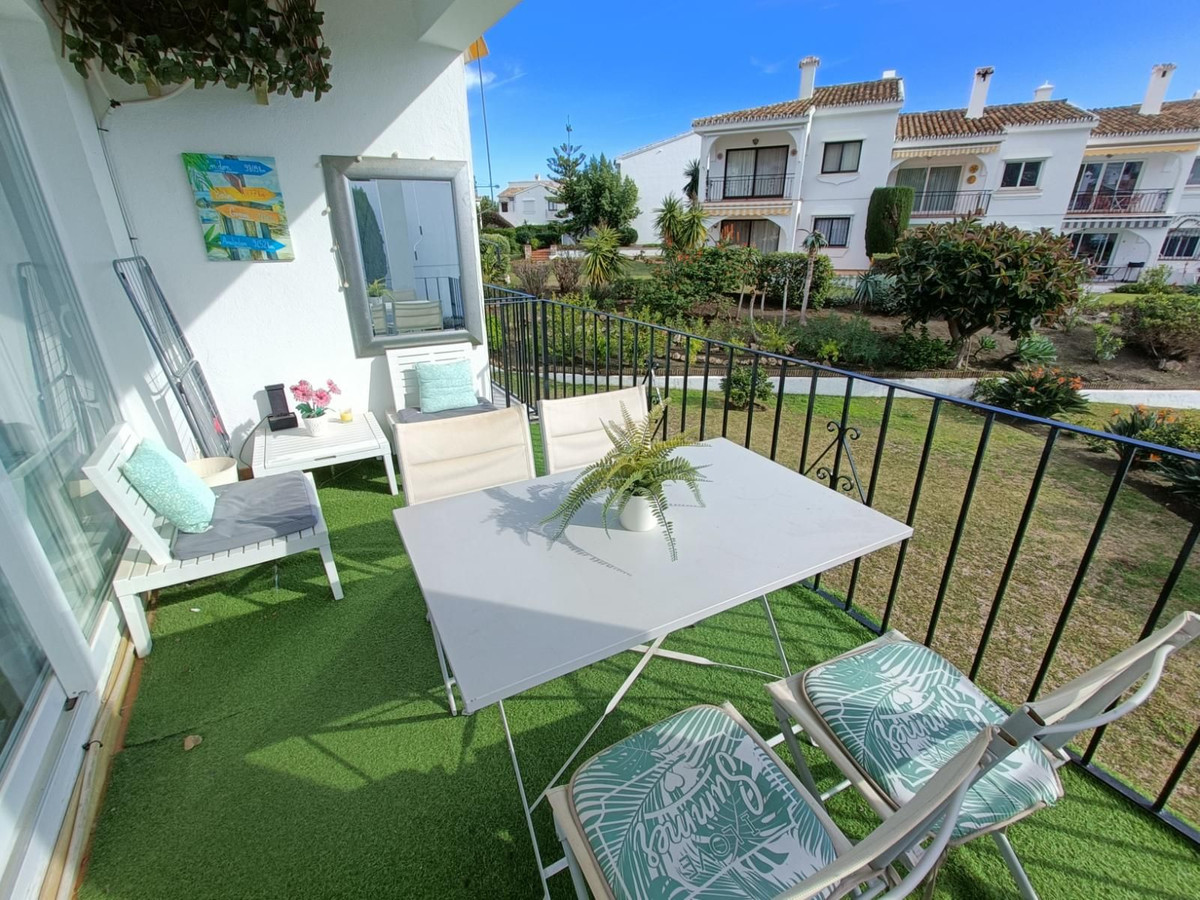 2 спални, 1 баня - Апартамент за продажба в Estepona