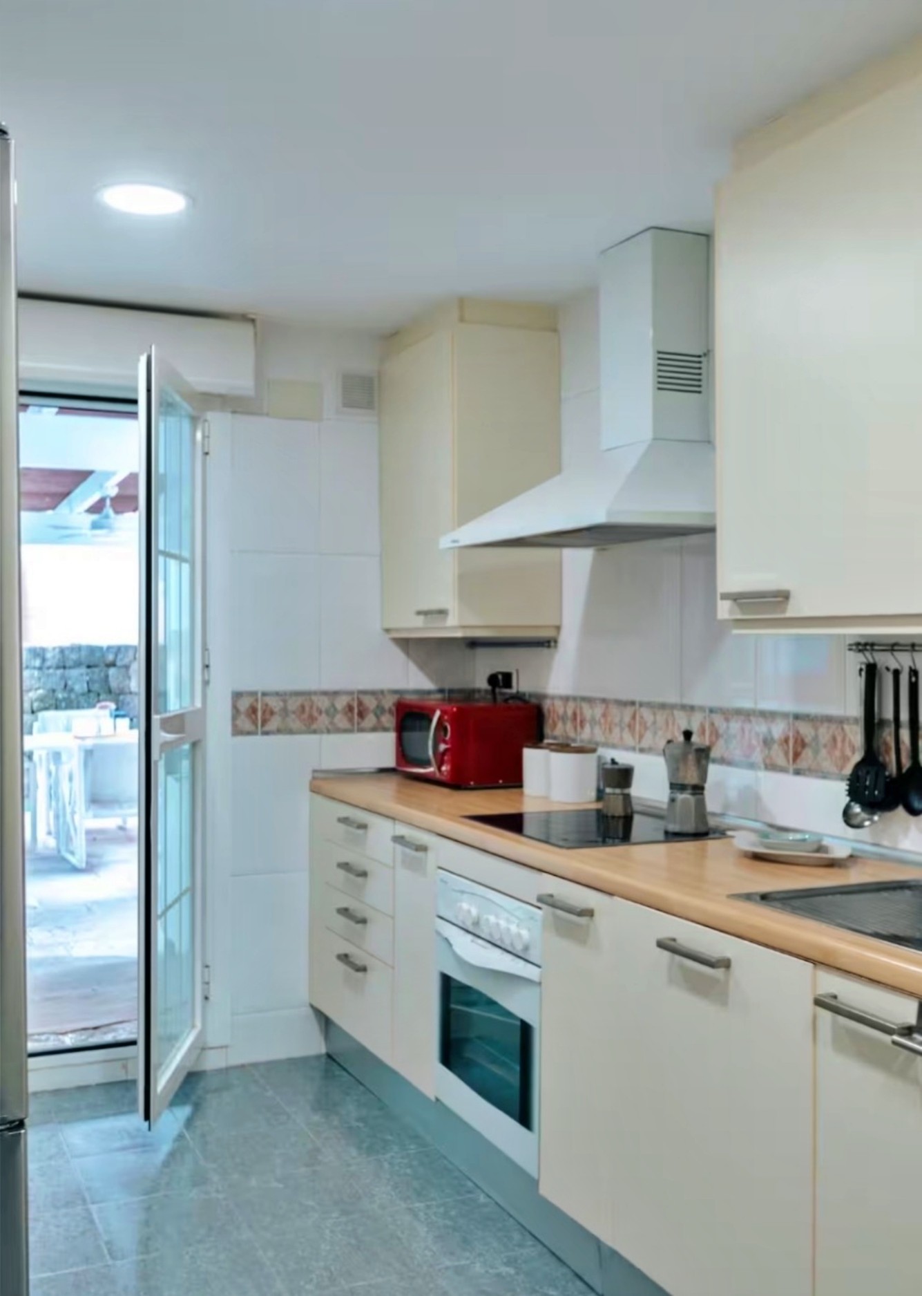 Piso de 2 Dormitorios y 2 Baños en alquiler en Marbella