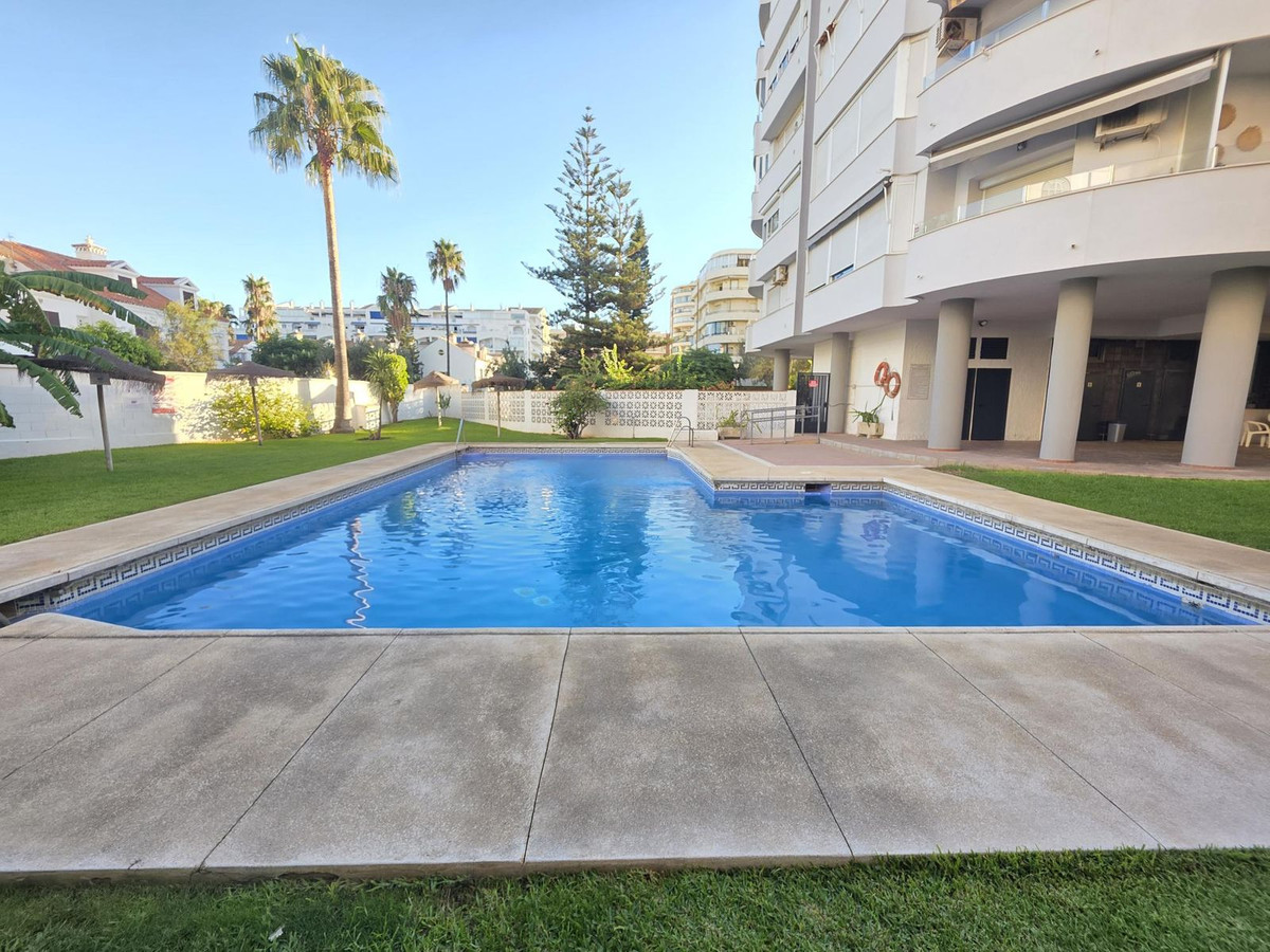 2 Bed, 1 Bath - Apartment for Sale in Fuengirola