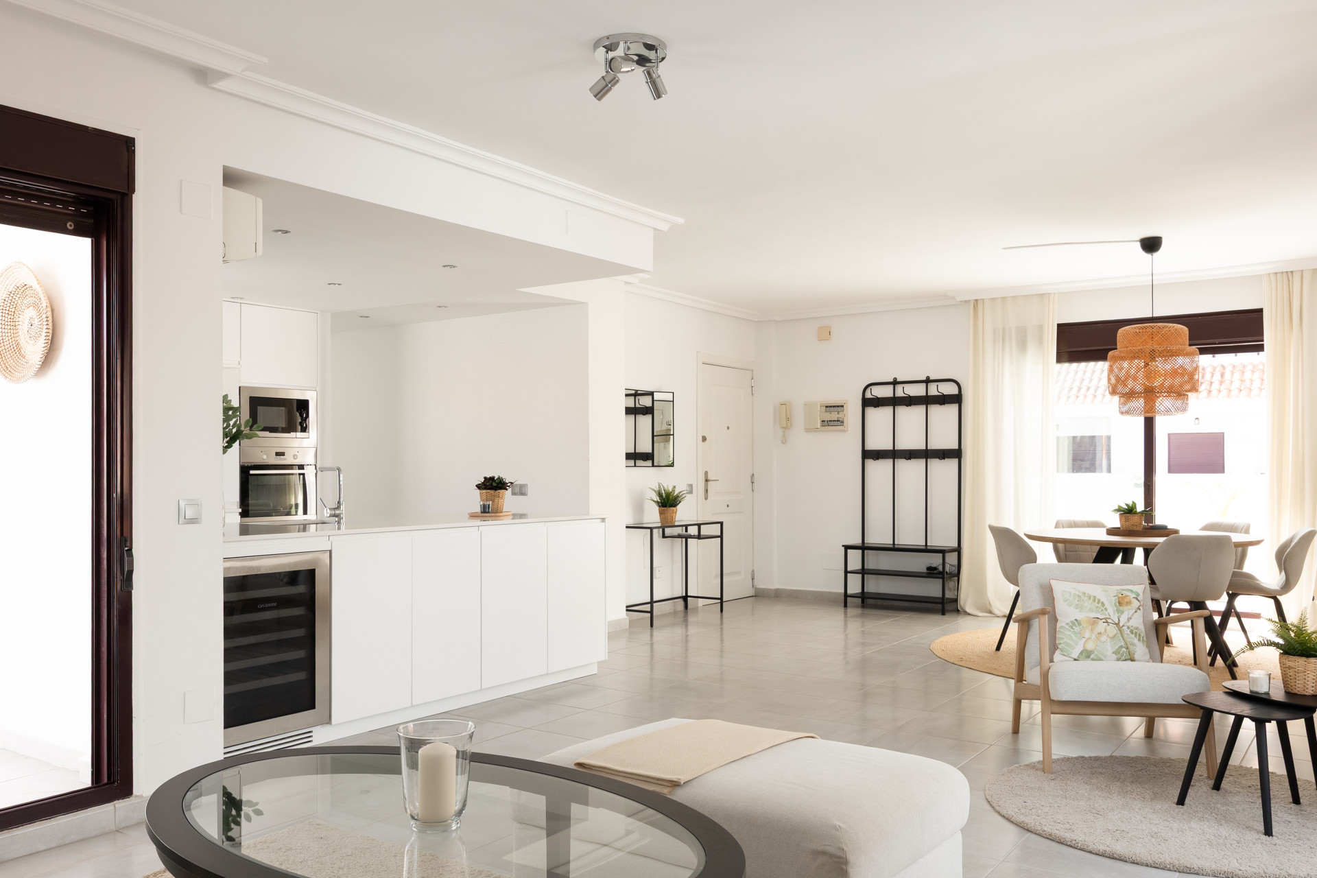 Ático de 4 Dormitorios y 2 Baños en venta en Nueva Andalucía, Marbella
