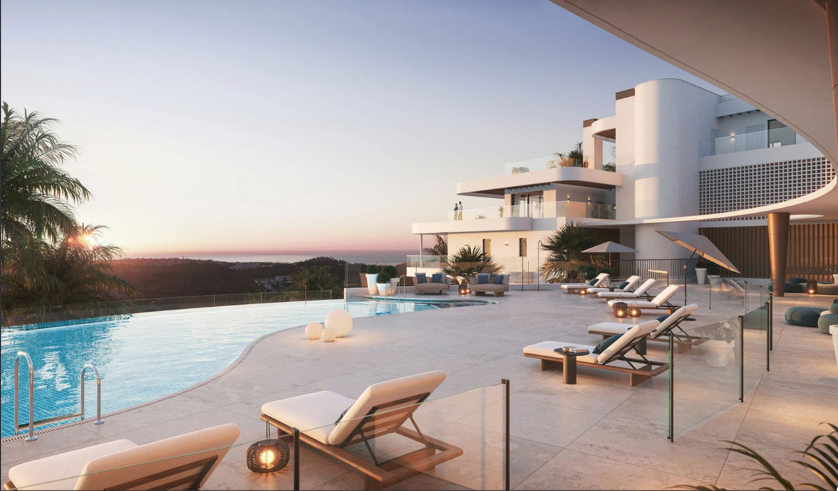 Piso de 2 Dormitorios y 2 Baños en venta en Cerros del Aguila, Mijas