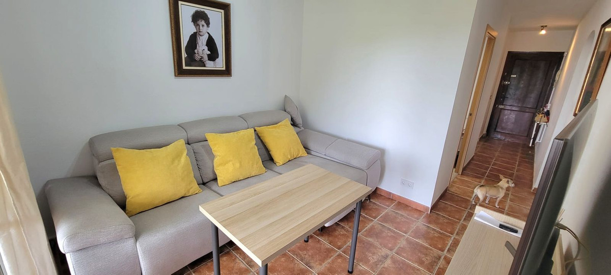 Piso de 2 Dormitorios y 1 Baño en venta en El Faro, Mijas
