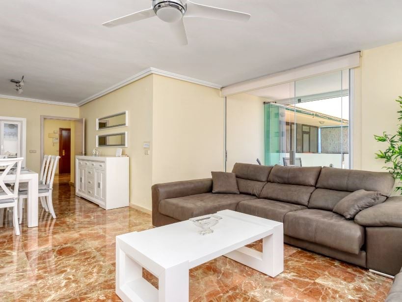 Piso de 3 Dormitorios en venta en Torremolinos