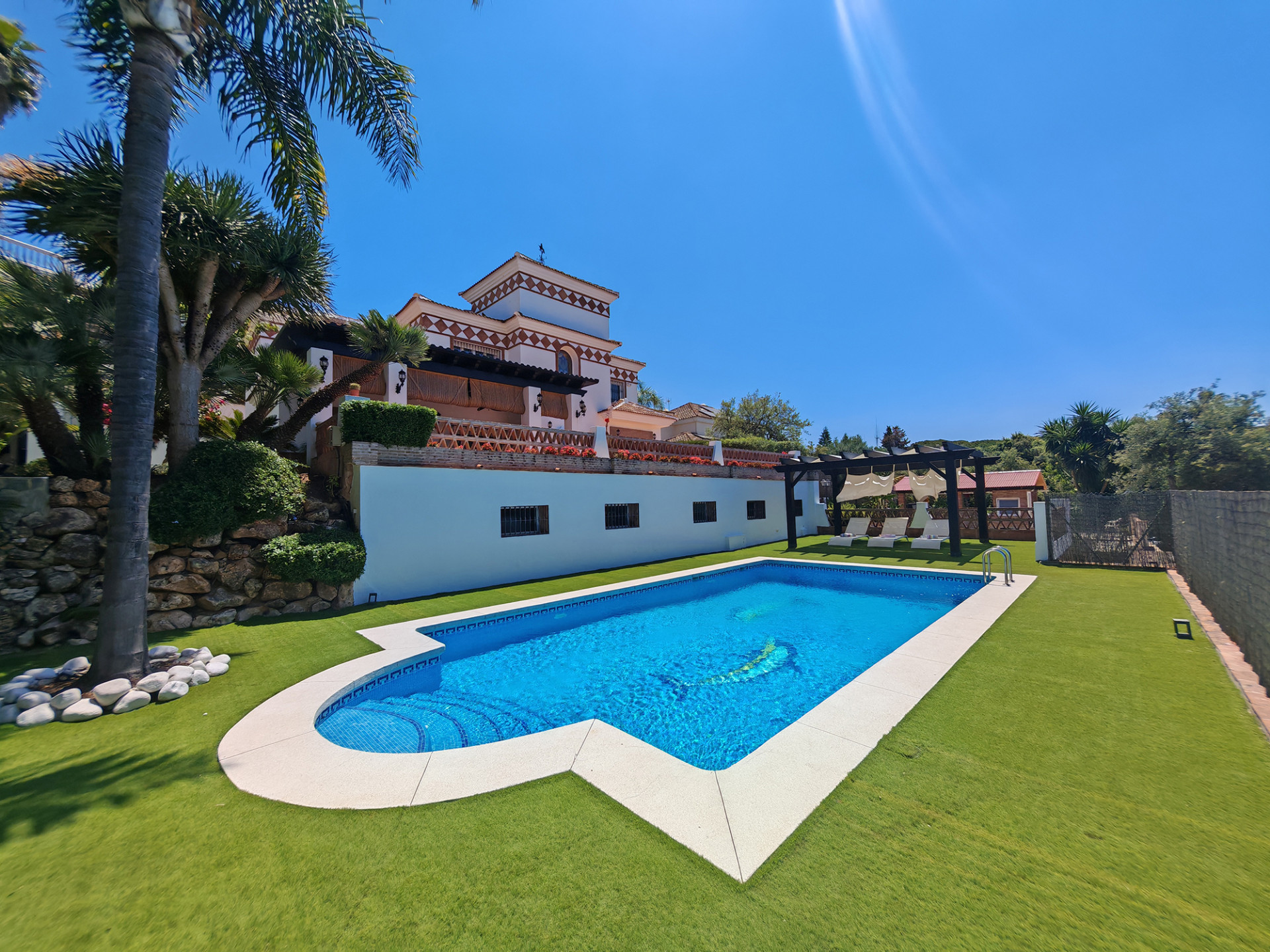 Casa de 4 Dormitorios en venta en Elviria, Marbella