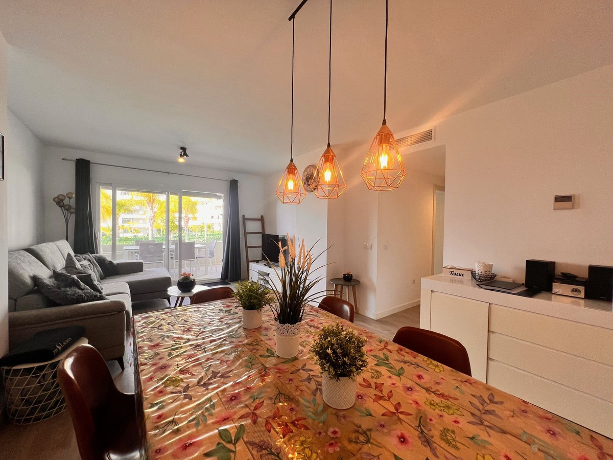 Piso de 3 Dormitorios en alquiler vacacional en Nueva Andalucía, Marbella