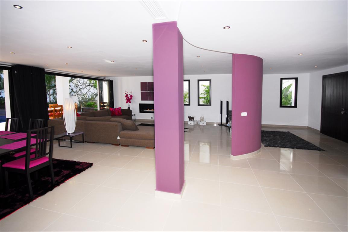 Casa de 6 Dormitorios en venta en Benahavís