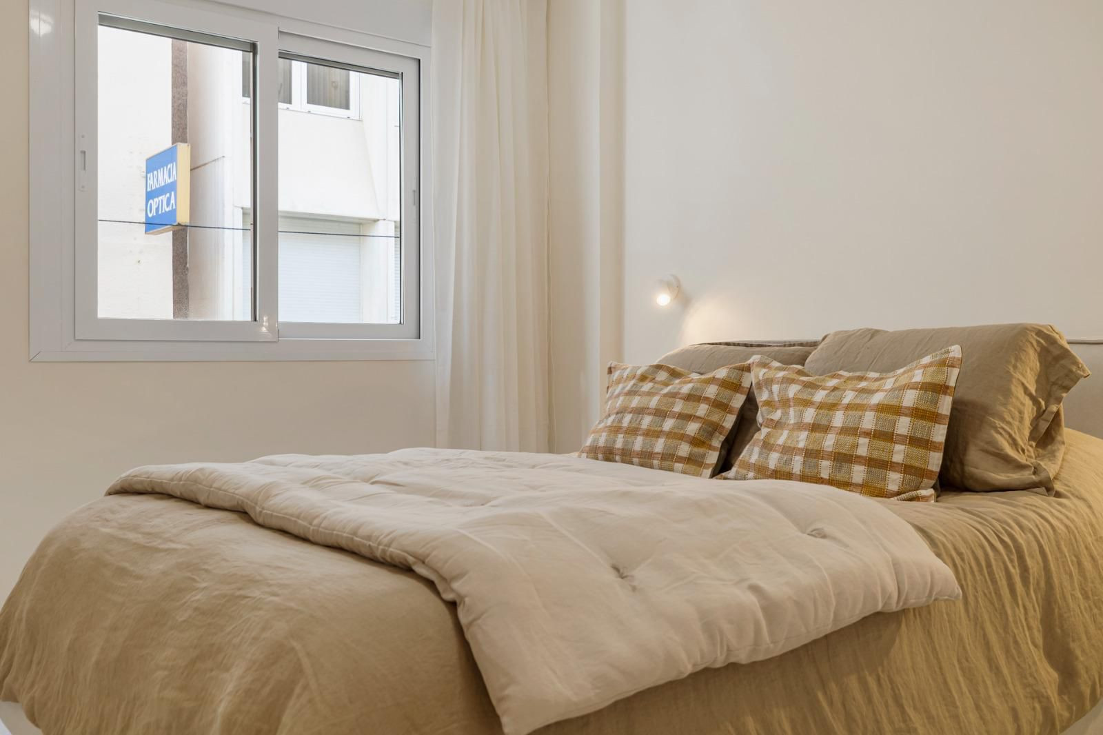 Piso de 3 Dormitorios y 2 Baños en venta en La Alqueria, Estepona