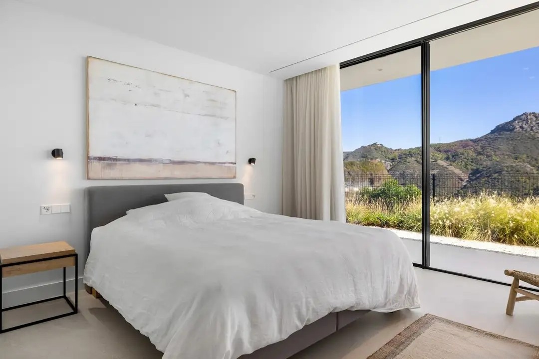 Casa de 5 Dormitorios y 5 Baños en venta en Monte Mayor, Benahavís