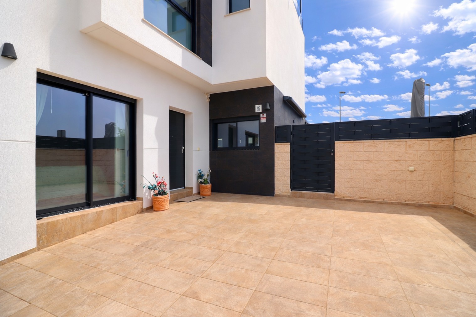 Casa de 3 Dormitorios en venta en Benijófar