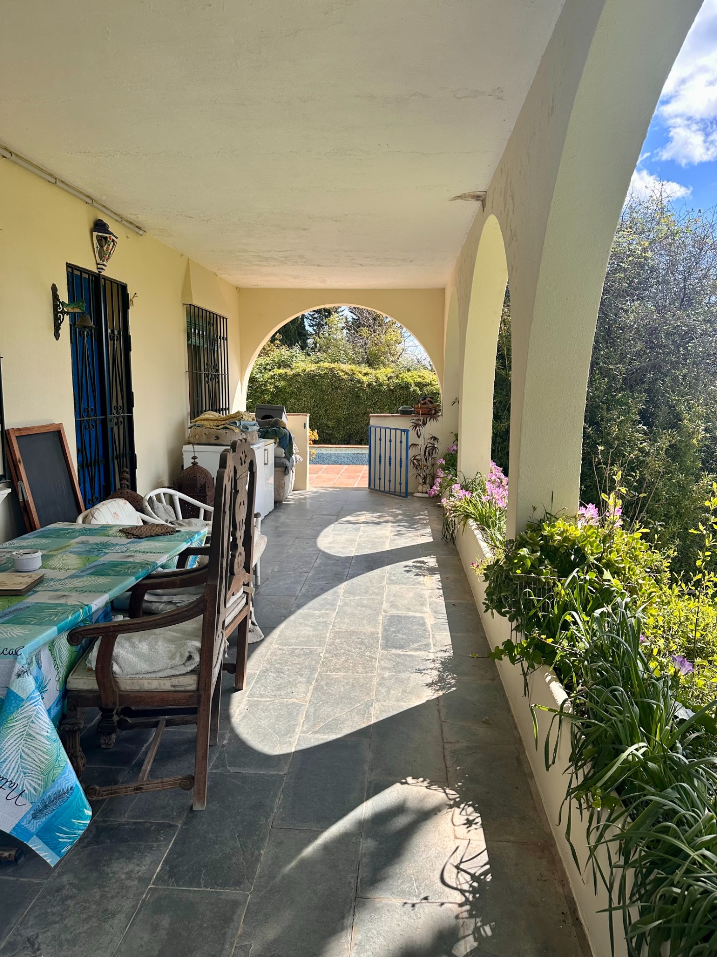 Finca de 5 Dormitorios y 2 Baños en venta en Casares Costa