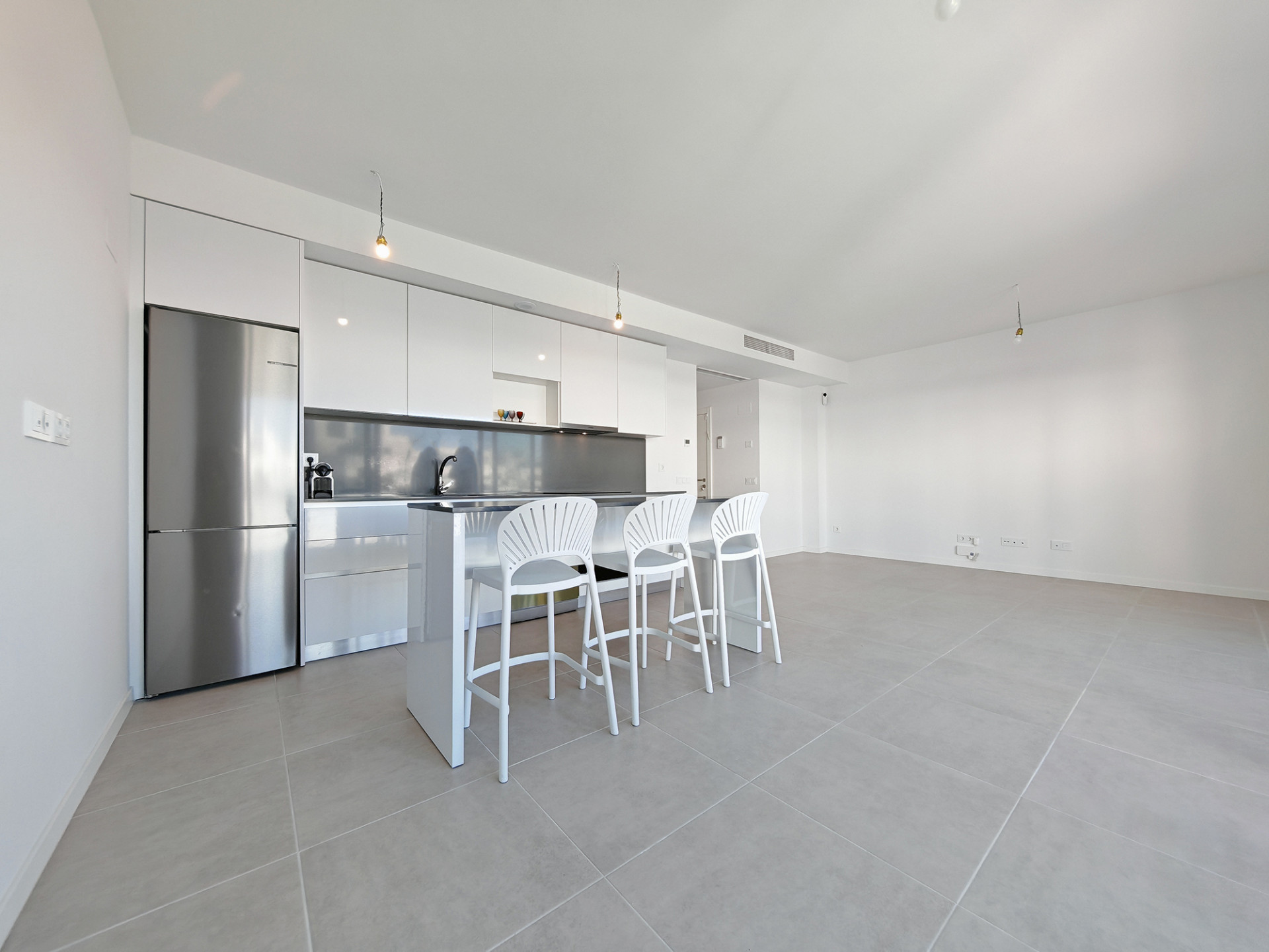 Piso de 2 Dormitorios en venta en Cancelada, Estepona