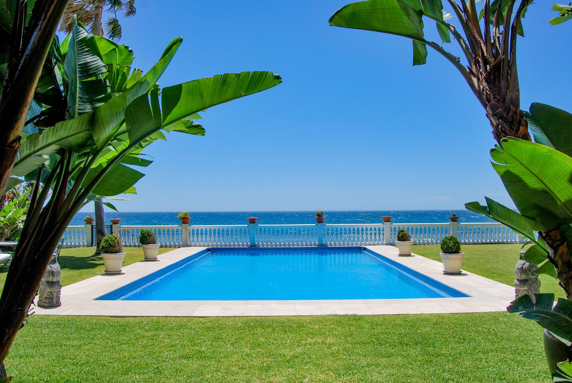 Casa de 7 Dormitorios y 8 Baños en venta en El Capitán, Benahavís