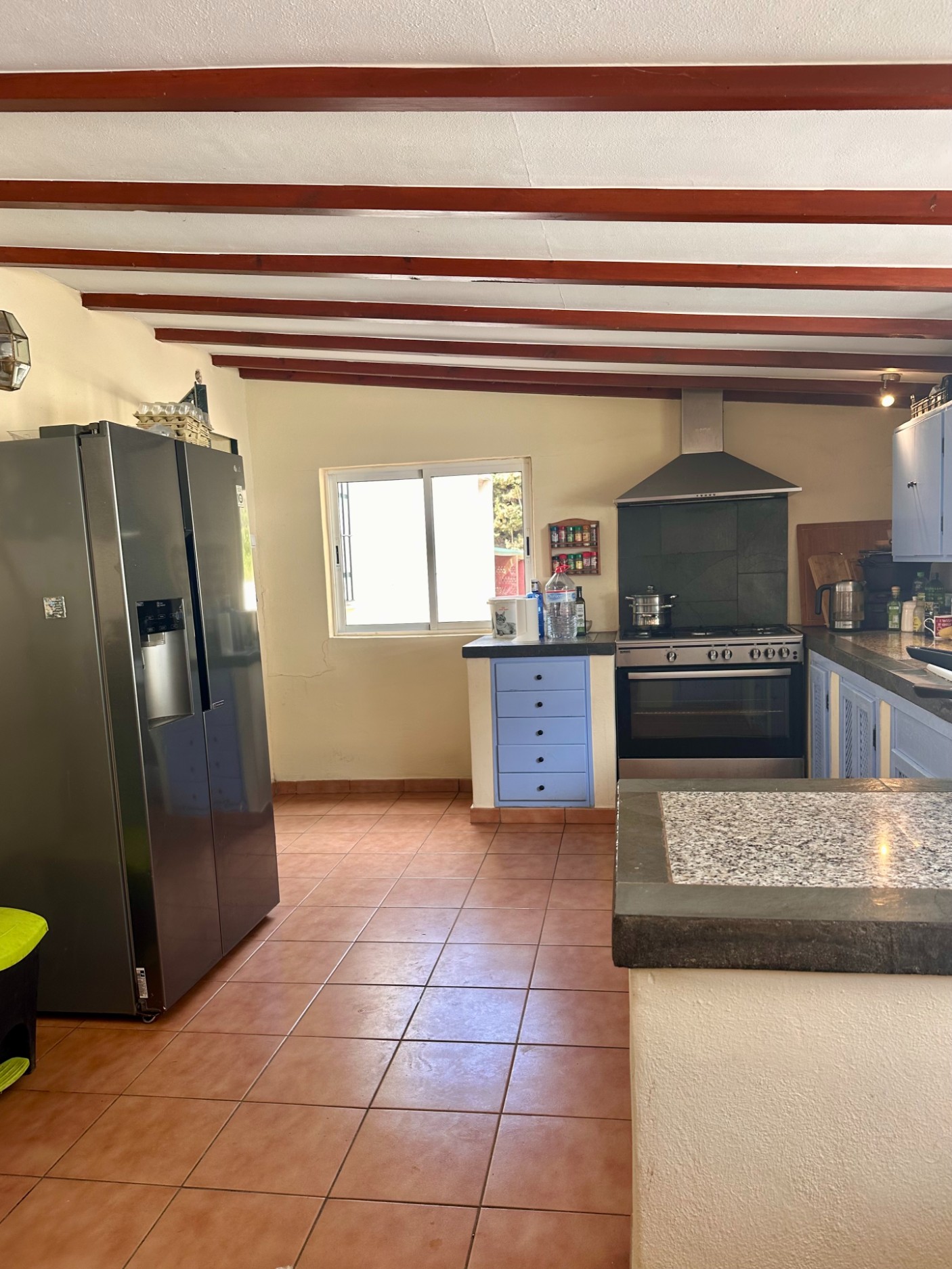 Finca de 5 Dormitorios y 2 Baños en venta en Casares Costa