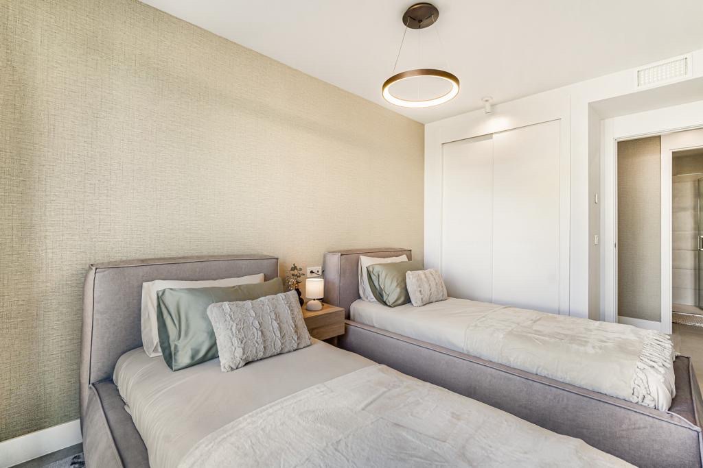 Ático de 3 Dormitorios en venta en Artola, Marbella