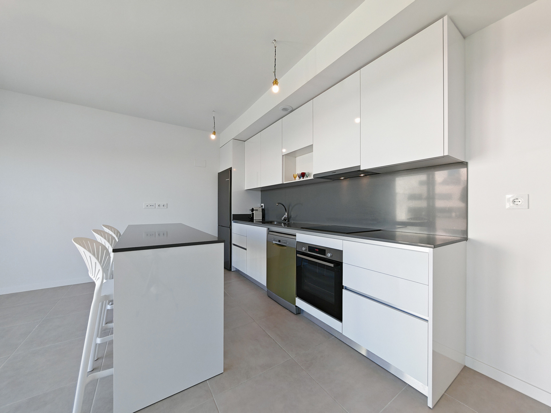 Piso de 2 Dormitorios en venta en Cancelada, Estepona