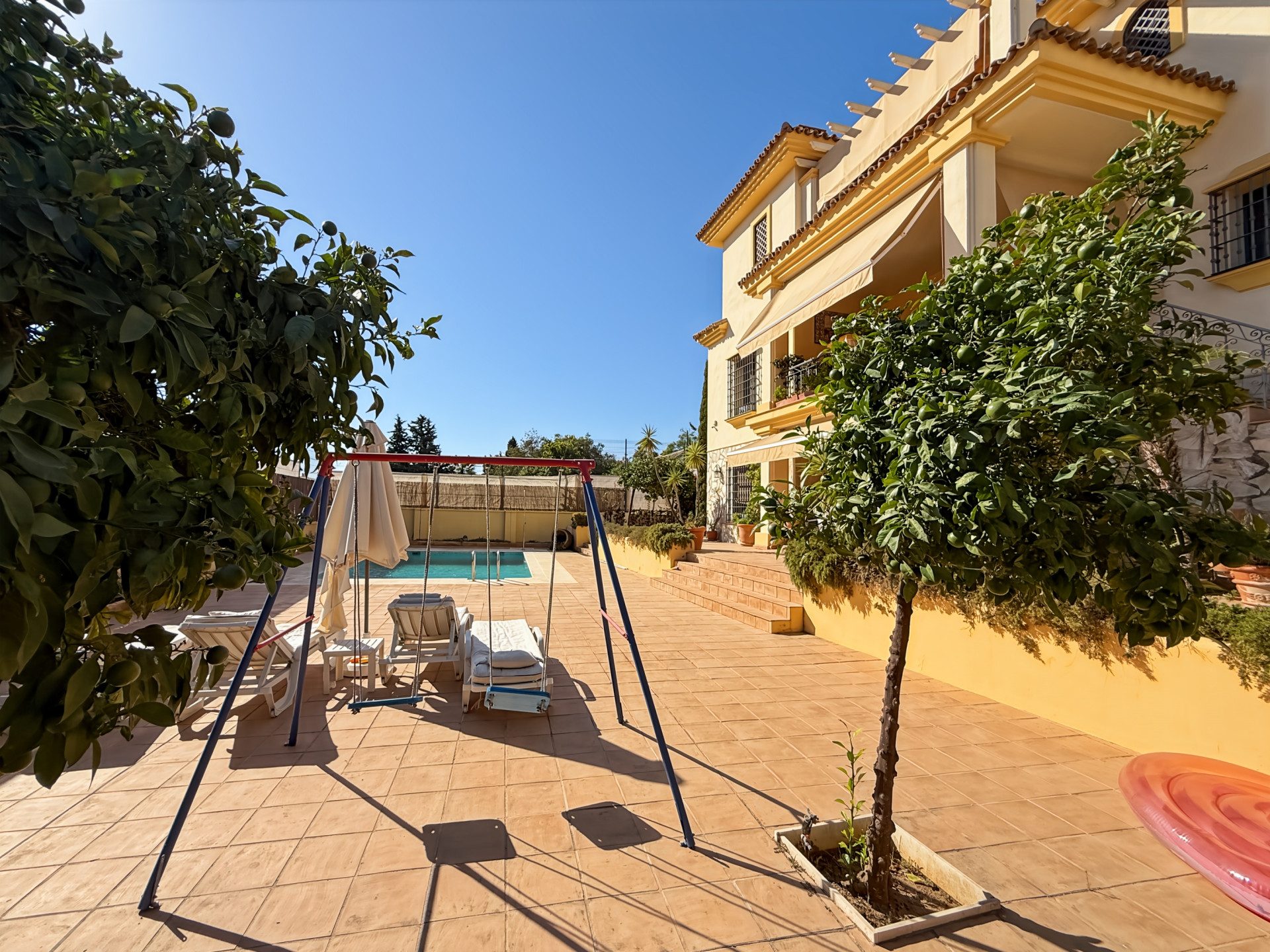 Casa de 5 Dormitorios en venta en Mijas