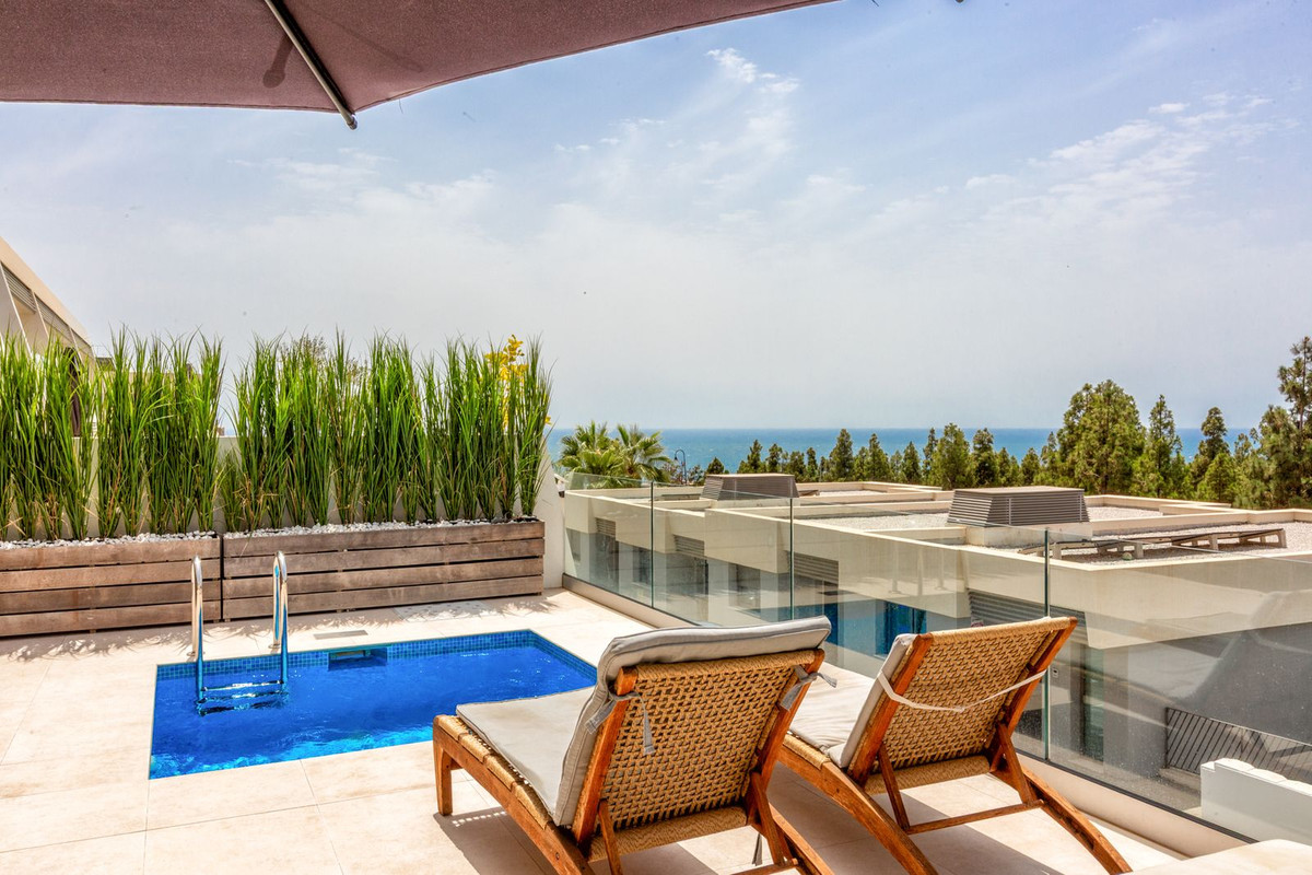 Casa Adosada de 3 Dormitorios en venta en Mijas