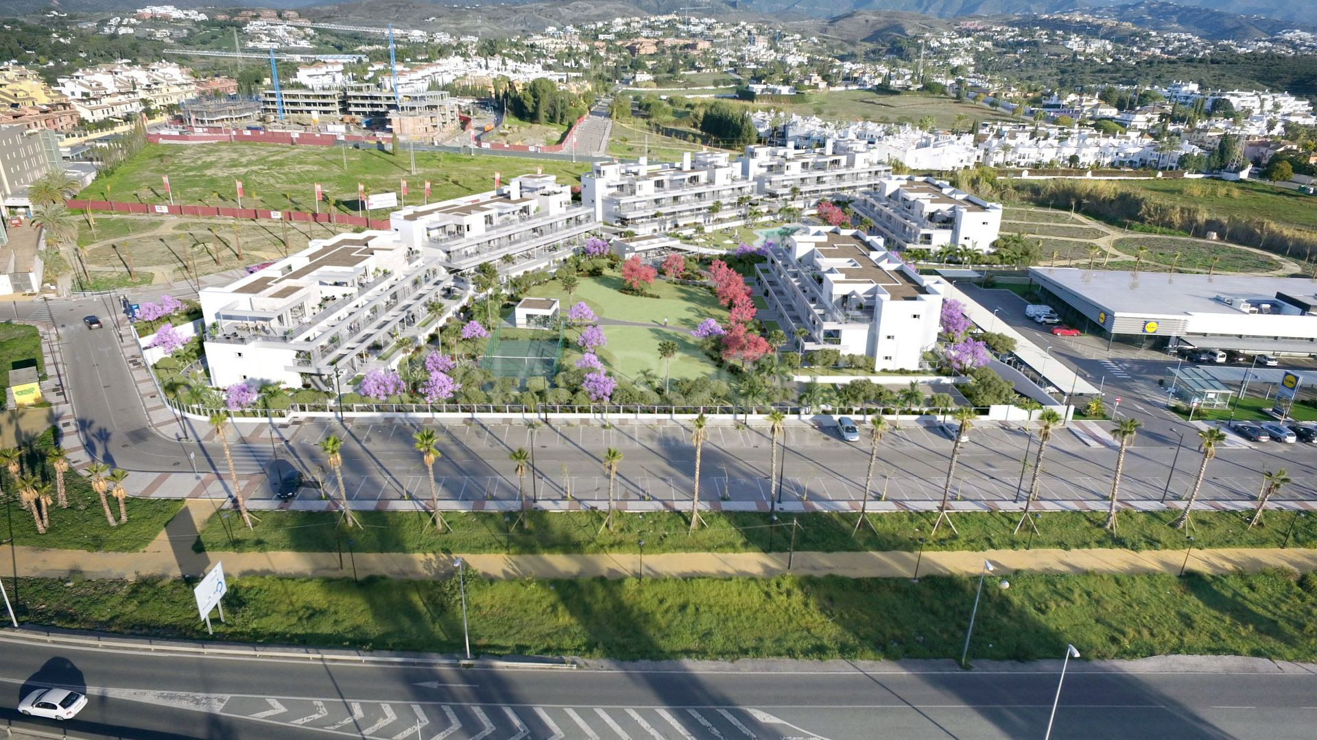 Piso de 2 Dormitorios y 2 Baños en venta en Cancelada, Estepona