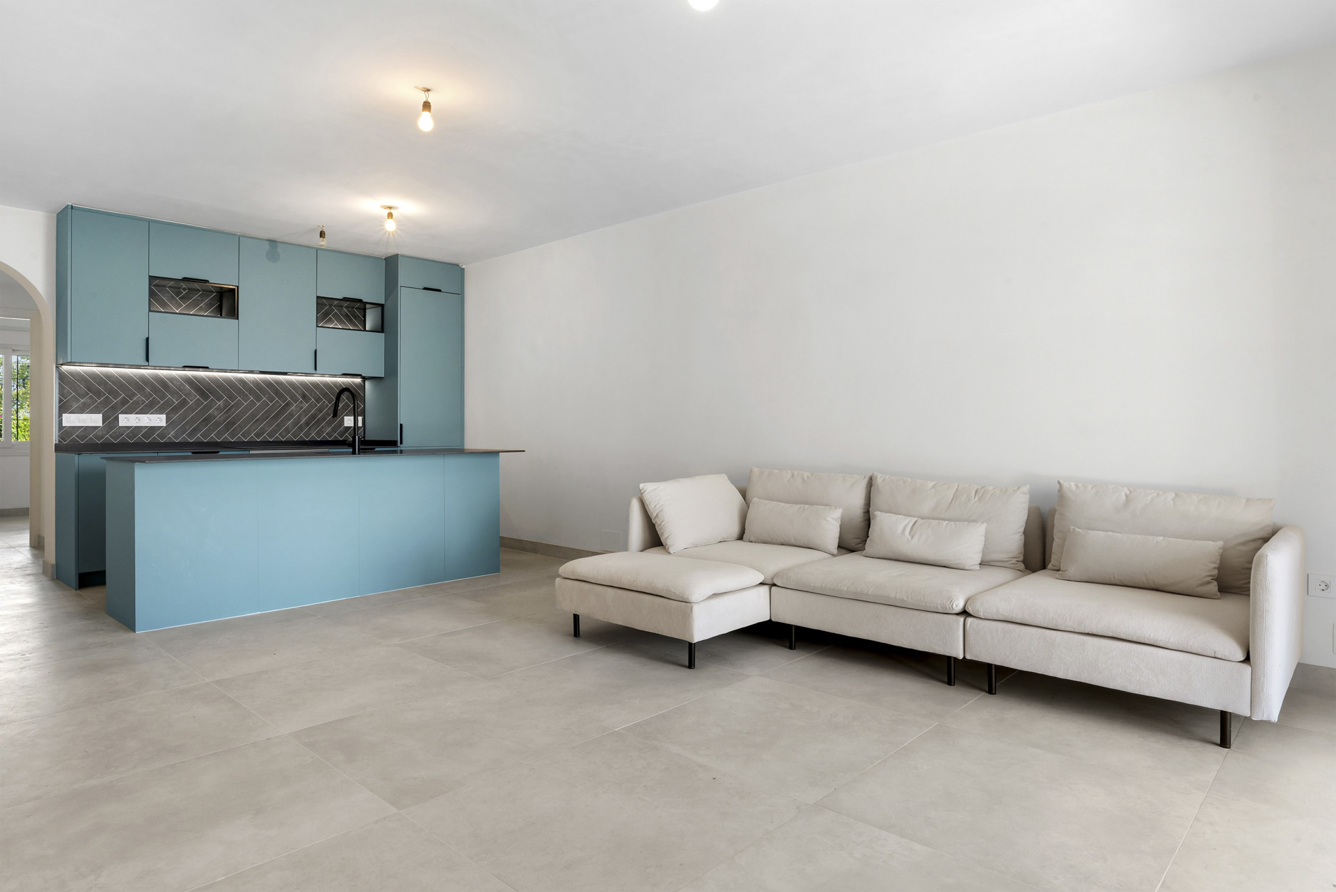 Piso de 3 Dormitorios y 3 Baños en venta en Nueva Andalucía, Marbella