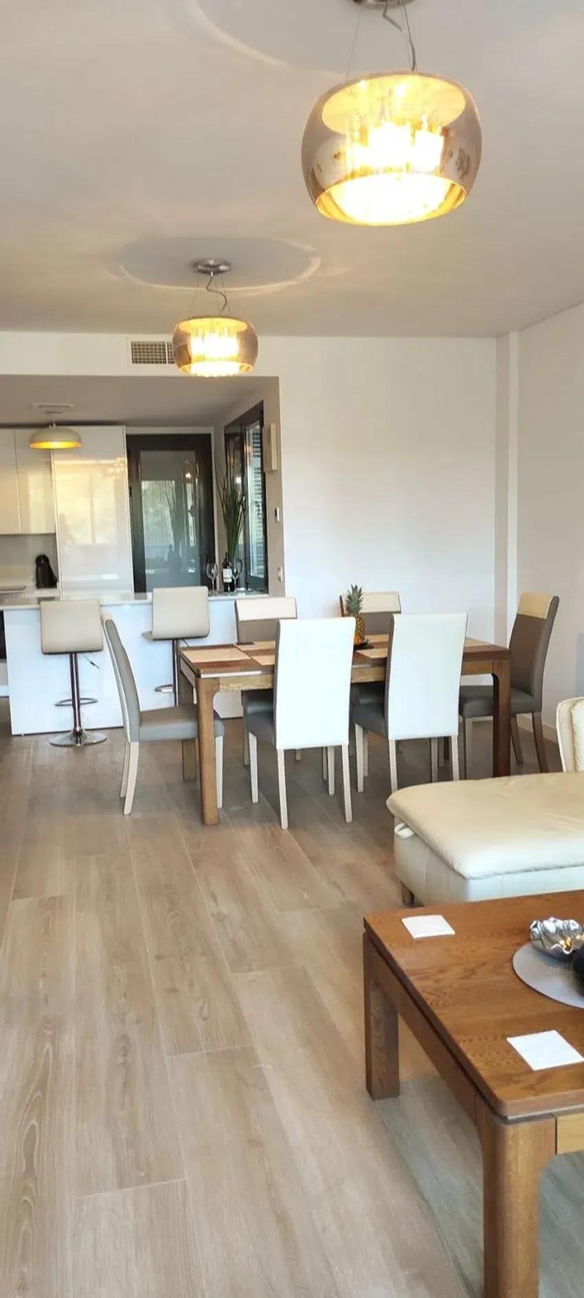 Piso de 3 Dormitorios y 2 Baños en venta en Mijas