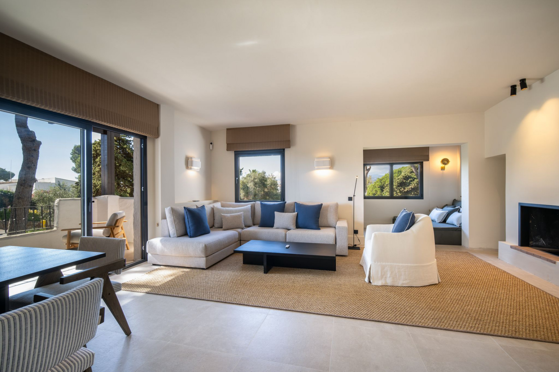 Piso de 3 Dormitorios en venta en Nueva Andalucía, Marbella