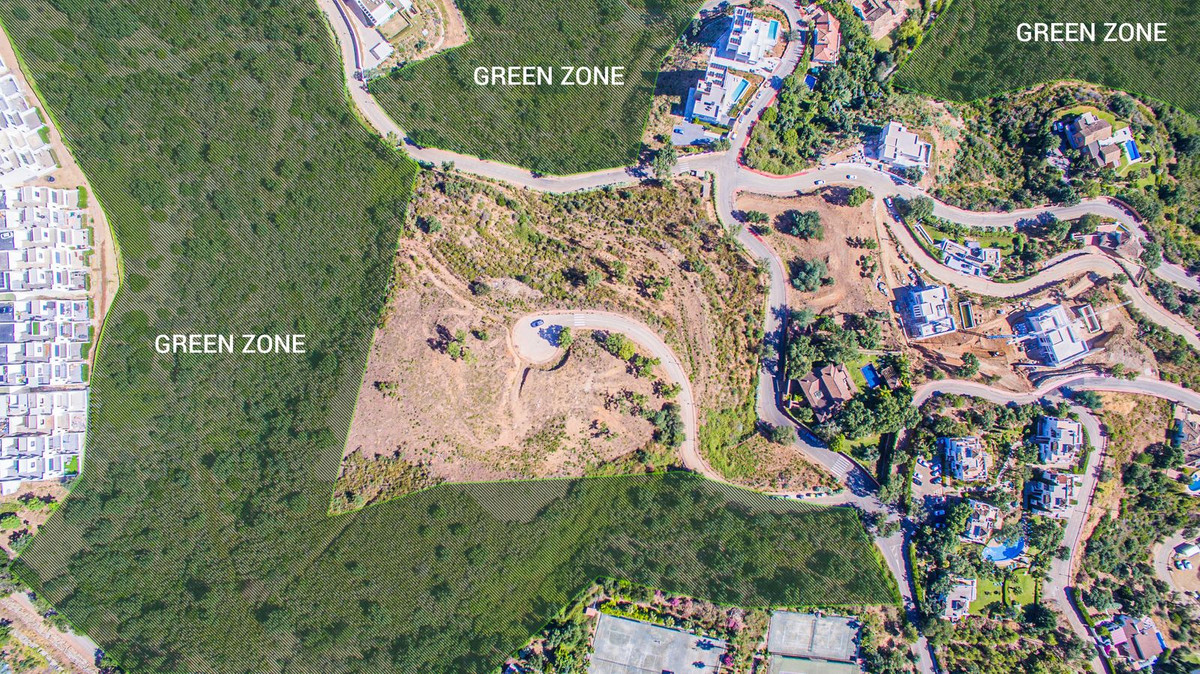 Terreno en venta en La Mairena, Marbella