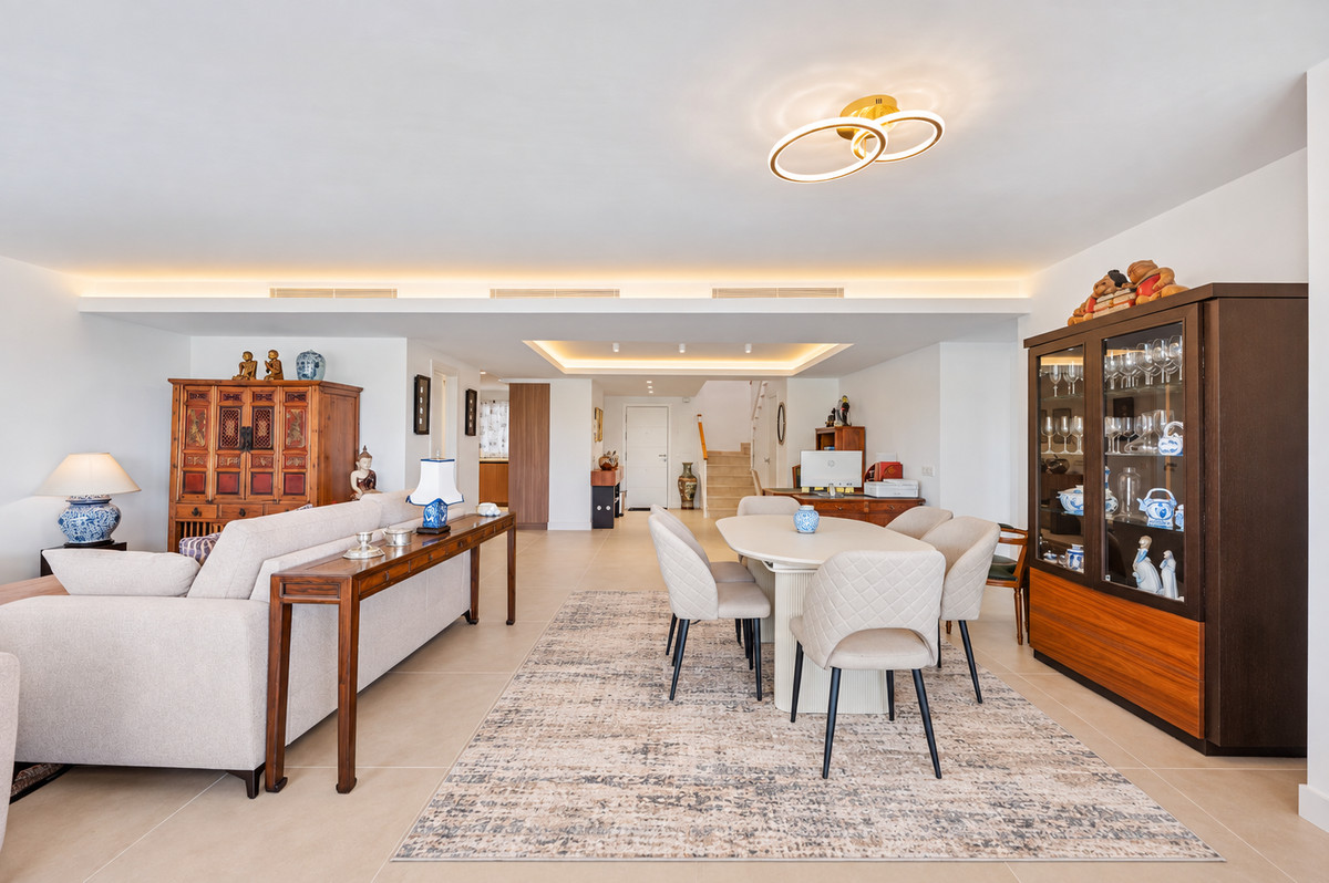 Ático de 4 Dormitorios y 4 Baños en venta en Guadalmina Alta, San Pedro de Alcántara