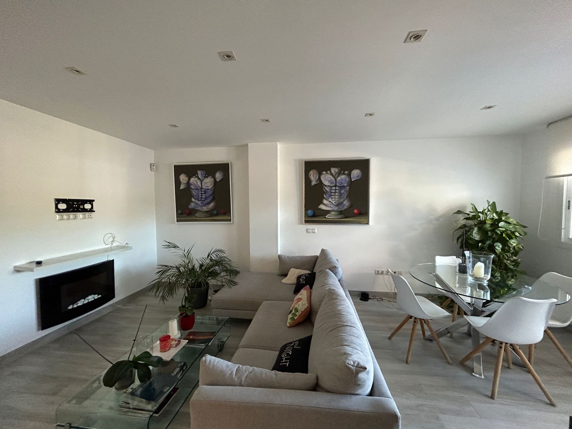 3 Bed, 2 Bath - Penthouse for Sale in Marbella Golden Mile